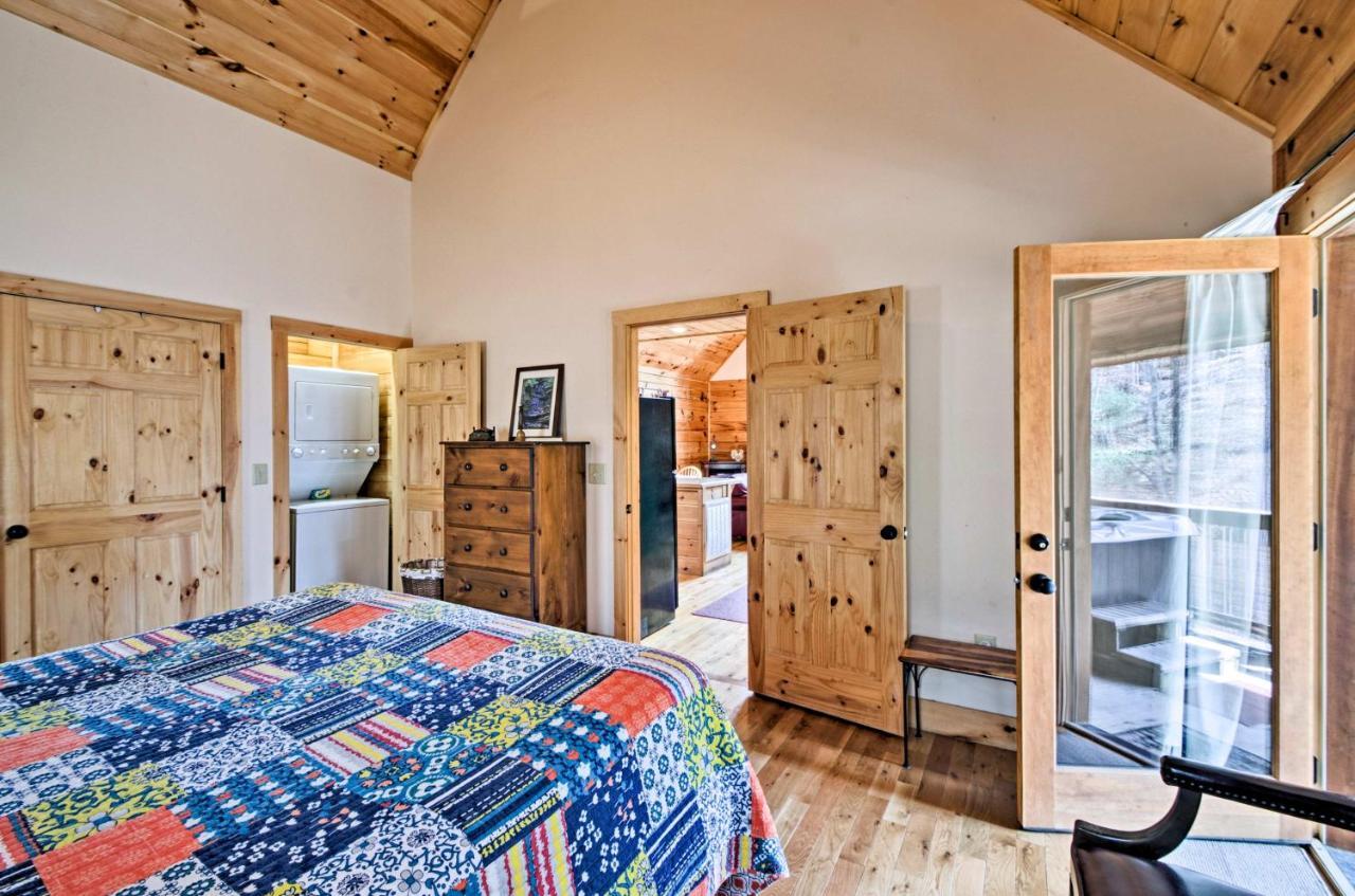 Bryson City Vacation Rental With Hot Tub And Fire Pit! Eksteriør billede